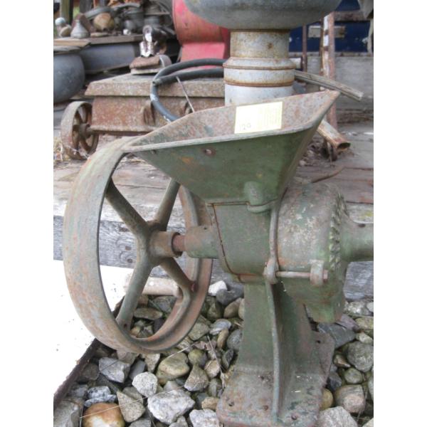 SM. TABLETOP GRINDER