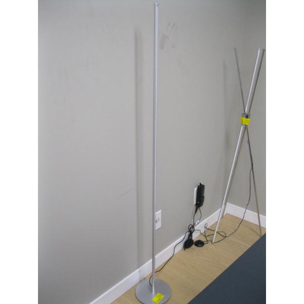 SINGLE LED FLOOR LAMP