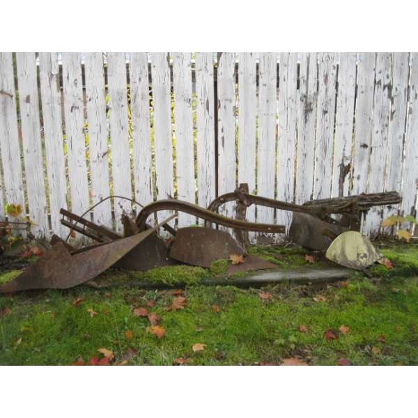 4 PLOWS