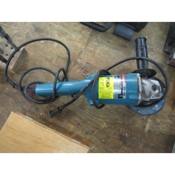 MAKITA 125MM DISC GRINDER