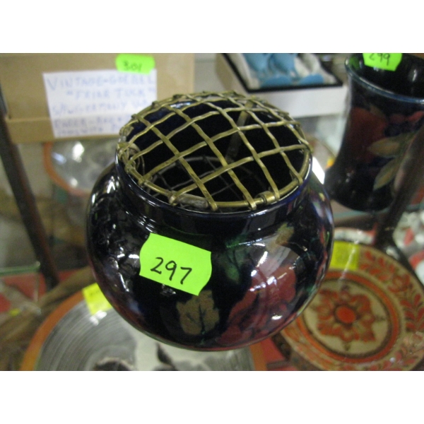 ROYAL STANLEY JACOBCAN WAVE FLOWER VASE