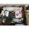 Image 3 : 2 FLATS OF TUPPERWARE & UTENSILS, ETC.