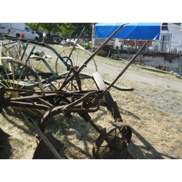 2 BOTTOM PLOW