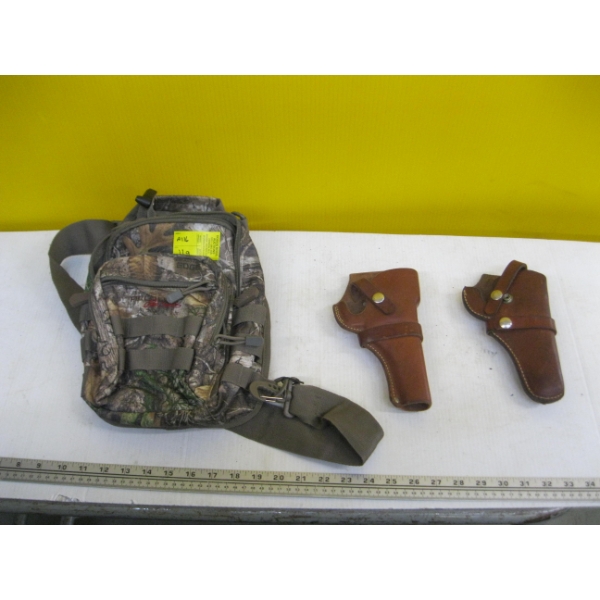 2 LEATHER PISTOL HOLSTERS & A CAMMO FIELD BAG