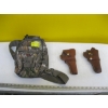 Image 1 : 2 LEATHER PISTOL HOLSTERS & A CAMMO FIELD BAG
