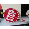 Image 2 : HAND SLOW/STOP SIGN