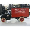 Image 4 : 1925 TEXACO DIECAST MODEL BANK