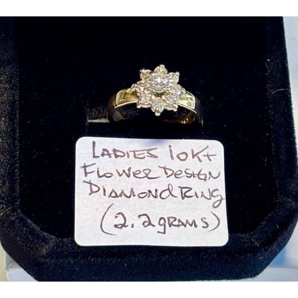 LADIES 10KT FLOWER DESIGN DIAMOND RING, 2.2G, SZ 3