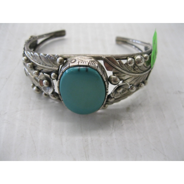 SILVER & TURQUOISE NAVAJO BRACELET