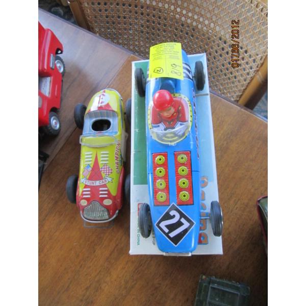 2 RACE CARS - 1 W/BOX