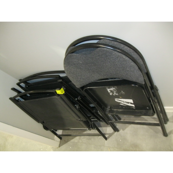 3 FOLDING CAMPING CHAIRS & 2 FOLDING CARD TABLE CHAIRS