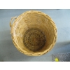 Image 3 : 2 LIDDED BASKETS 