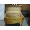 Image 3 : CEDAR TRUNK ON STAND