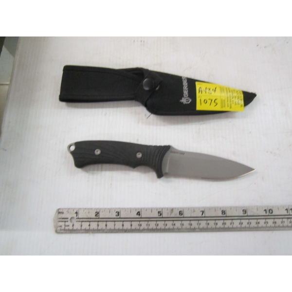 GERBER KNIFE W/SHEATH