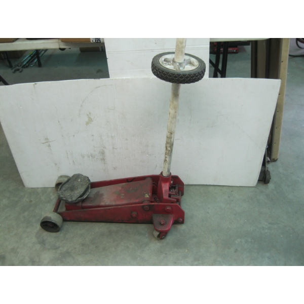 3 TON HYDRAULIC FLOOR JACK