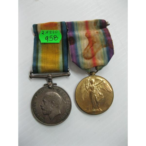 PAIR OF WW1 BRITISH WAR VICTORY MEDALS