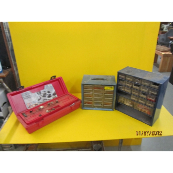 2 SCREW ORGANIZERS & A DREMEL BIT KIT