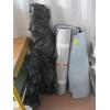 Image 1 : ROLLS OF TAR ROOFING, PLASTIC CHICKEN WIRE