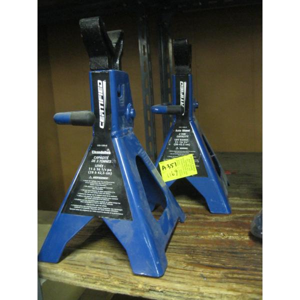 PAIR OF 3 TON AXLE STANDS