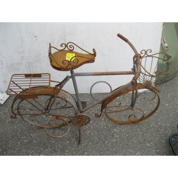 DECORATIVE BICYCLE GARDEN PLANTER