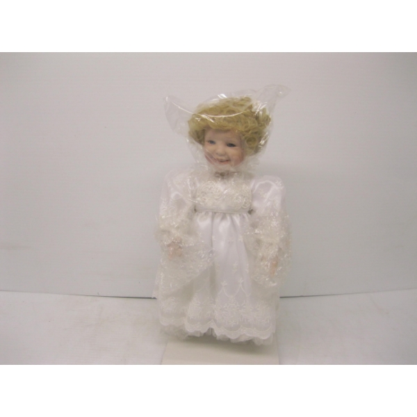 1 ASHTON DRAKE PORCELAIN DOLLS