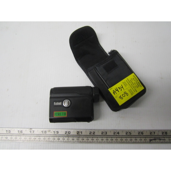 BUSHNELL RANGE FINDER