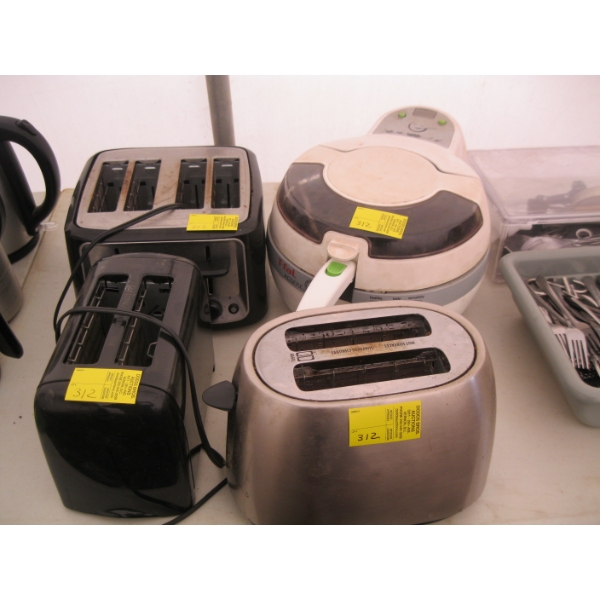 3 TOASTERS & AN ACTI FRY