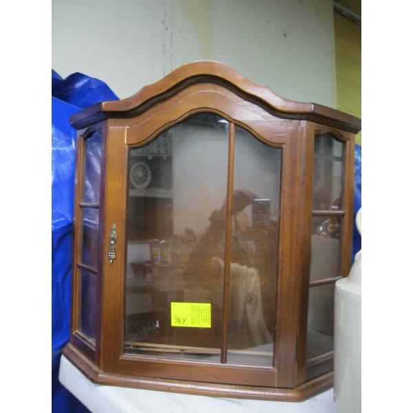 SMALL WOODEN TABLETOP GLASS DISPLAY CASE