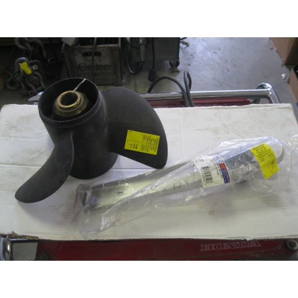 STAINLESS STEEL BOW ROLLER & A BOAT PROPELLOR (19 3/4X21)