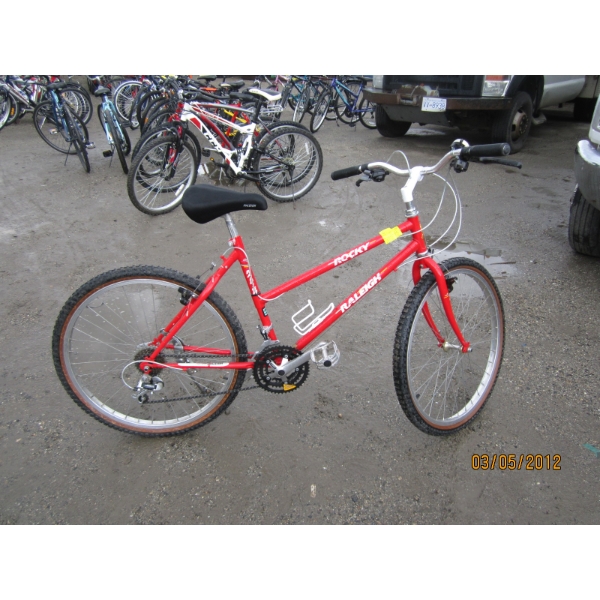 RAWLEIGH ROCKY MOUNTAIN BIKE