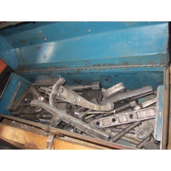 TOOLBOX W/ASST. PULLERS