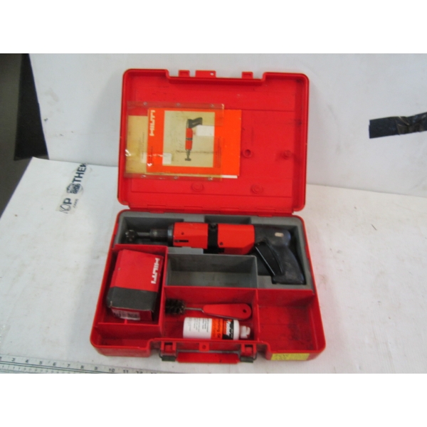 HILTI DX400B IN CASE
