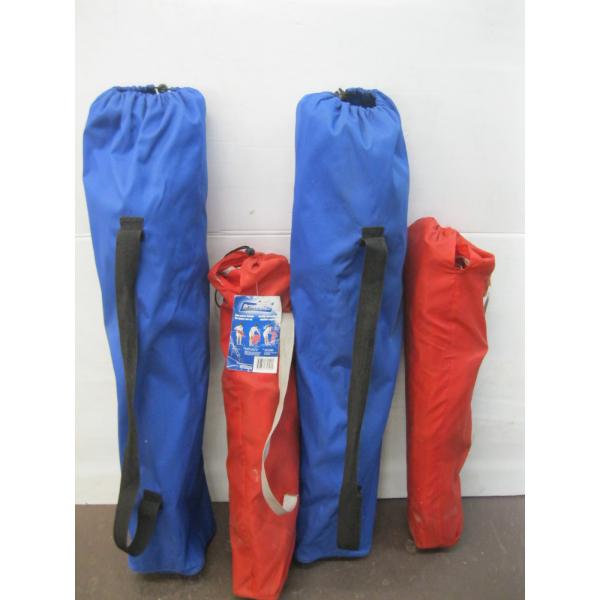 4 FOLDING CAMP CHAIRS - 2 BLUE, 2 RED