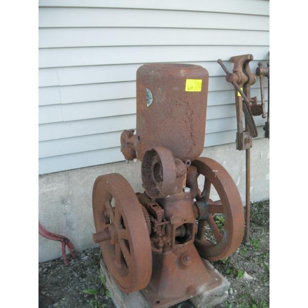 NOVO 2 HP VERTICAL ENGINE