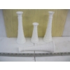 Image 2 : WHITE BUD VASES