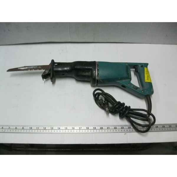 MAKITA RECIPROCATING SAW