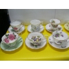 Image 2 : 14 TEACUPS/SAUCERS