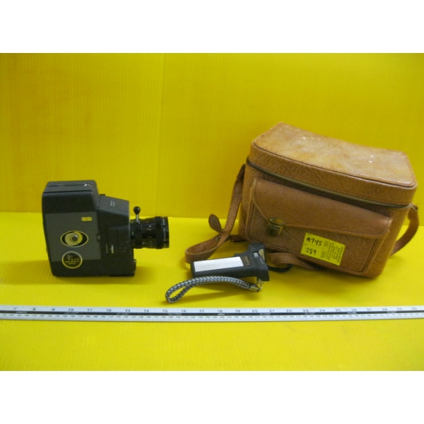 YASHICA - MATIC VINTAGE CAMERA W/BAG