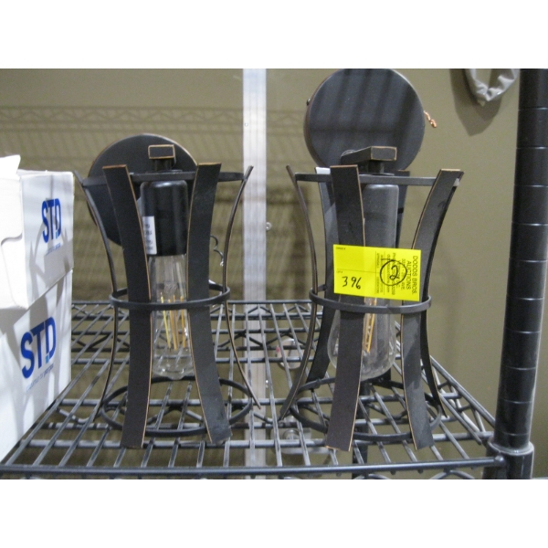 2 WALL MOUNT LIGHT FIXTURES