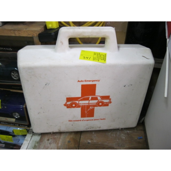 AUTO EMERGENCY KIT