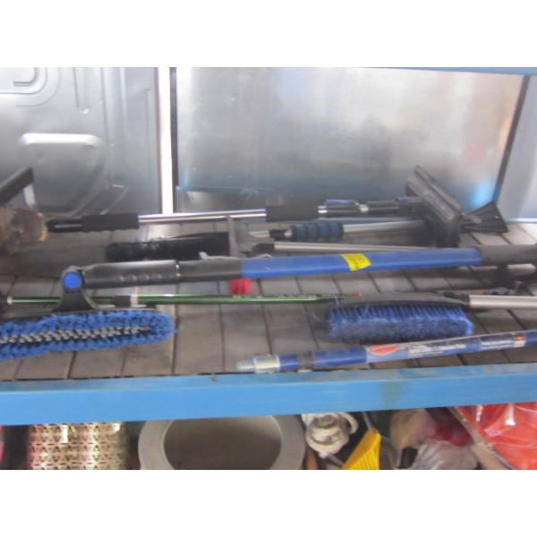 ASST. WINTER VEHICLE BRUSHES