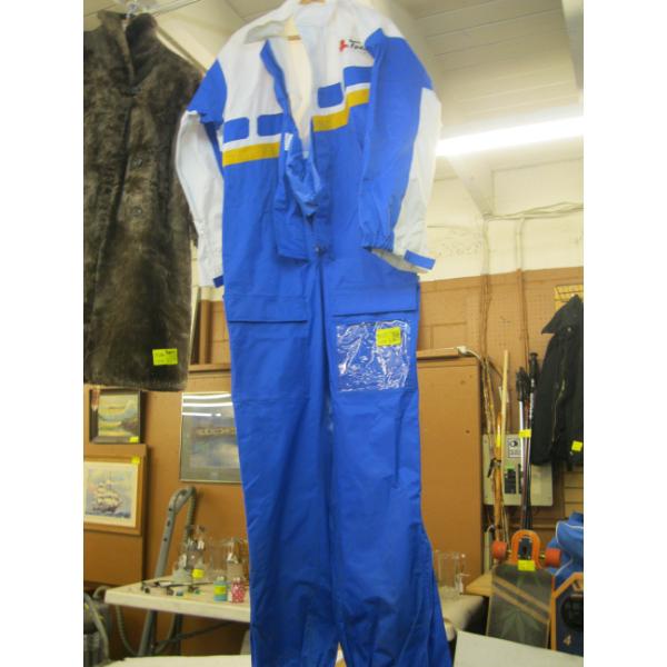 VINTAGE 1 PIECE SUIT