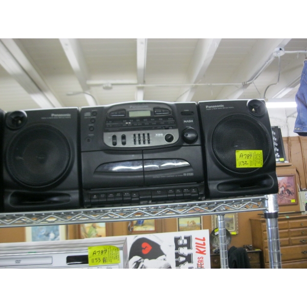 PANASONIC PORTABLE STEREO SYSTEM