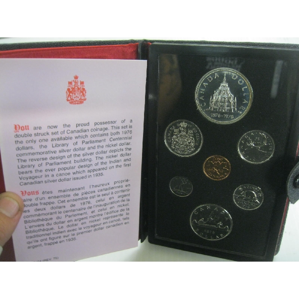 1976 CANADIAN CASED COIN SET