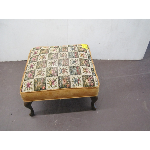 SM. PADDED FOOTSTOOL