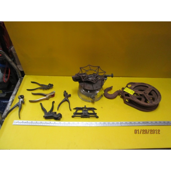  BURNER, HOOK, VINTAGE TOOLS