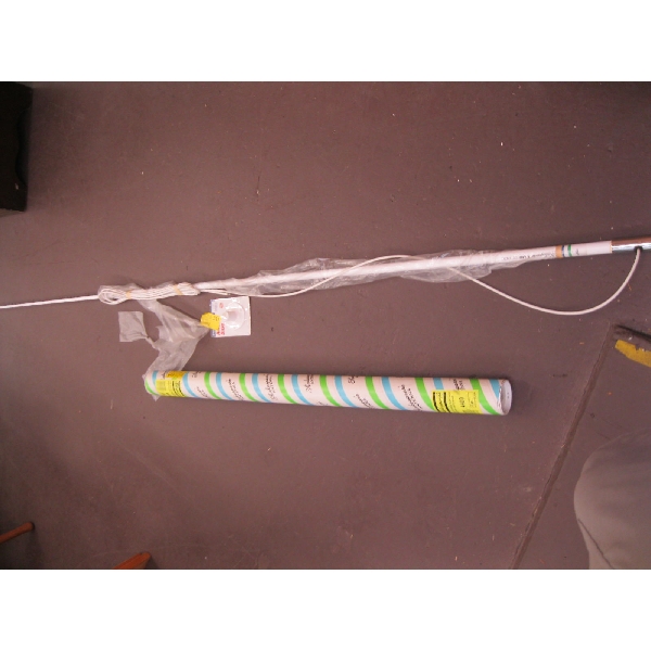 2 VHF SHAKESPEARE ANTENNAES