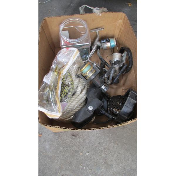 BOX W/5 FISHING REELS, ROD HOLDER, ROPE, ETC.