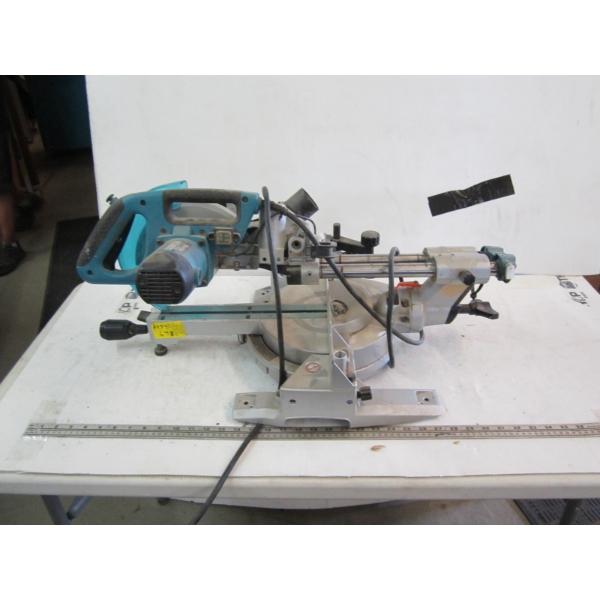 MAKITA SLIDING COMPOUND MITER SAW