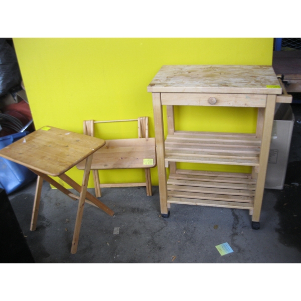 2 FOLDING TABLES & A ROLLING WOODEN CART